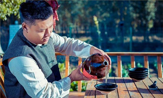 2019想要個(gè)這樣的院子,用雅大釀酒設(shè)備做酒,把生活過(guò)成詩(shī)-06 2019想要個(gè)這樣的院子,用雅大釀酒設(shè)備做酒,把生活過(guò)成詩(shī)-06