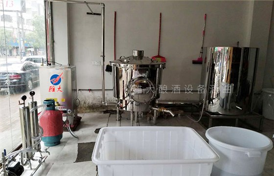雅大小型電加熱生料釀酒設備 雅大小型電加熱生料釀酒設備