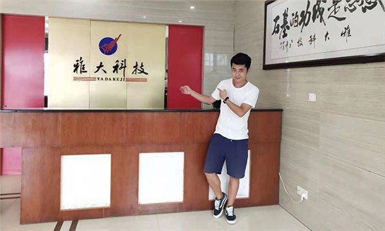 都說做酒設備釀酒太辛苦,可90后陽光男孩也在做 4 都說做酒設備釀酒太辛苦,可90后陽光男孩也在做 4