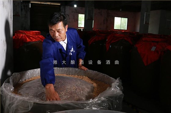 時間賦予白酒不可復制的特征,也給蒸餾釀酒設備酒坊帶來更多利潤3 時間賦予白酒不可復制的特征,也給蒸餾釀酒設備酒坊帶來更多利潤3