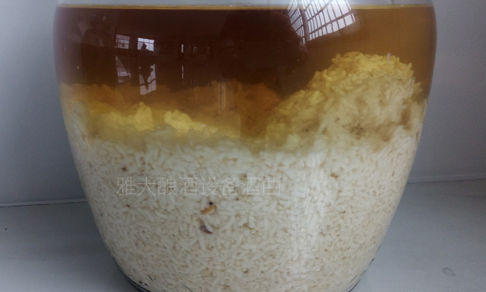 夏季用酒廠釀酒設備做液態酒，發酵管理請做好