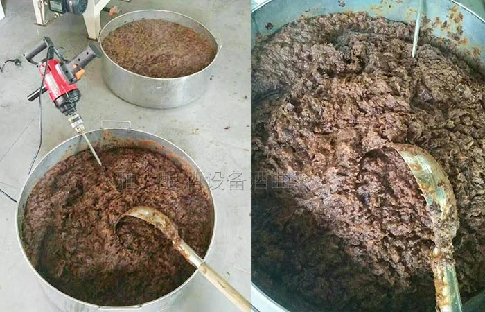 紅棗酒怎么做？用小型酒廠釀酒設備制作紅棗酒方法-03-紅棗酒釀酒-粉碎
