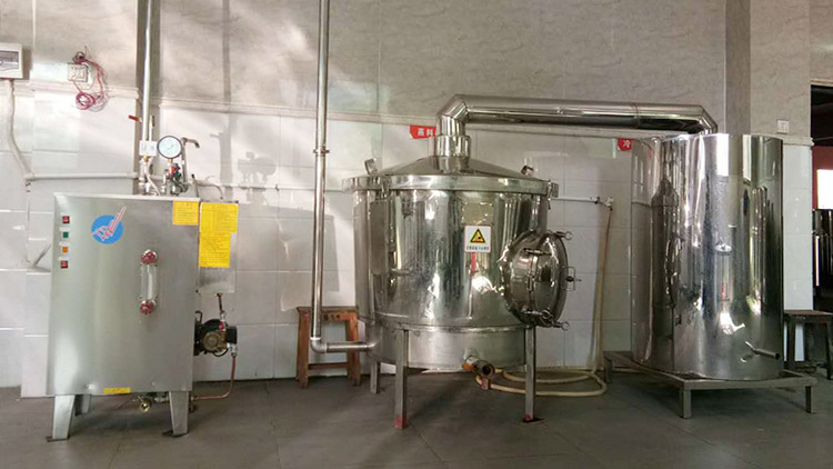 雅大側開口純糧電加熱釀酒設備