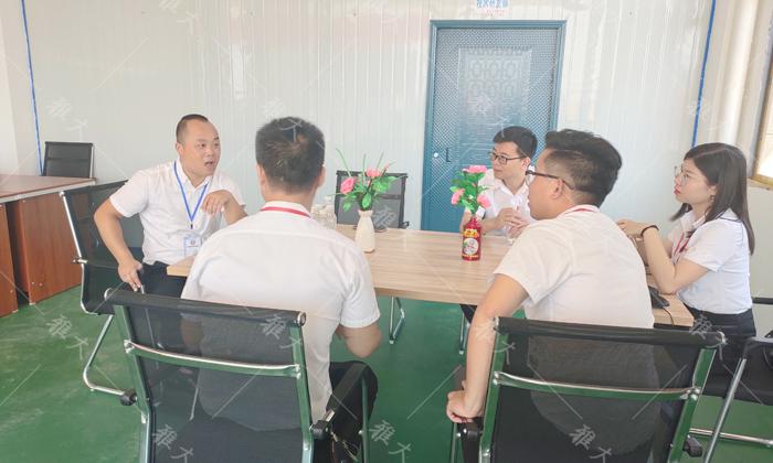 什么,定制做酒設(shè)備釀的喜宴定制酒免費(fèi)送司儀,還送… 11 什么,定制做酒設(shè)備釀的喜宴定制酒免費(fèi)送司儀,還送… 11