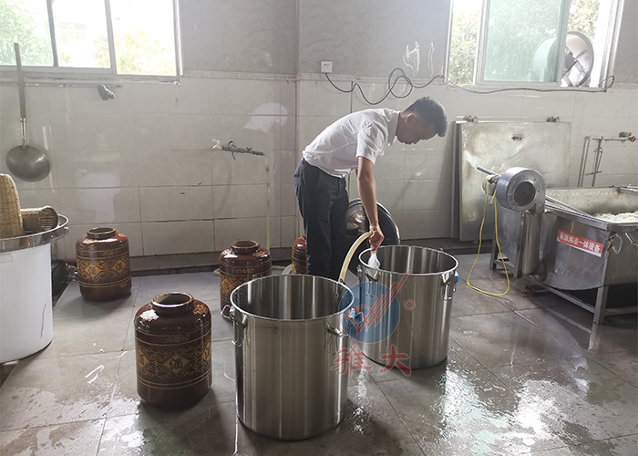 清洗發酵桶