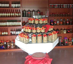 三碗酒坊太厲害，用釀酒蒸餾設(shè)備開酒坊6年長期合作門店達幾十家！